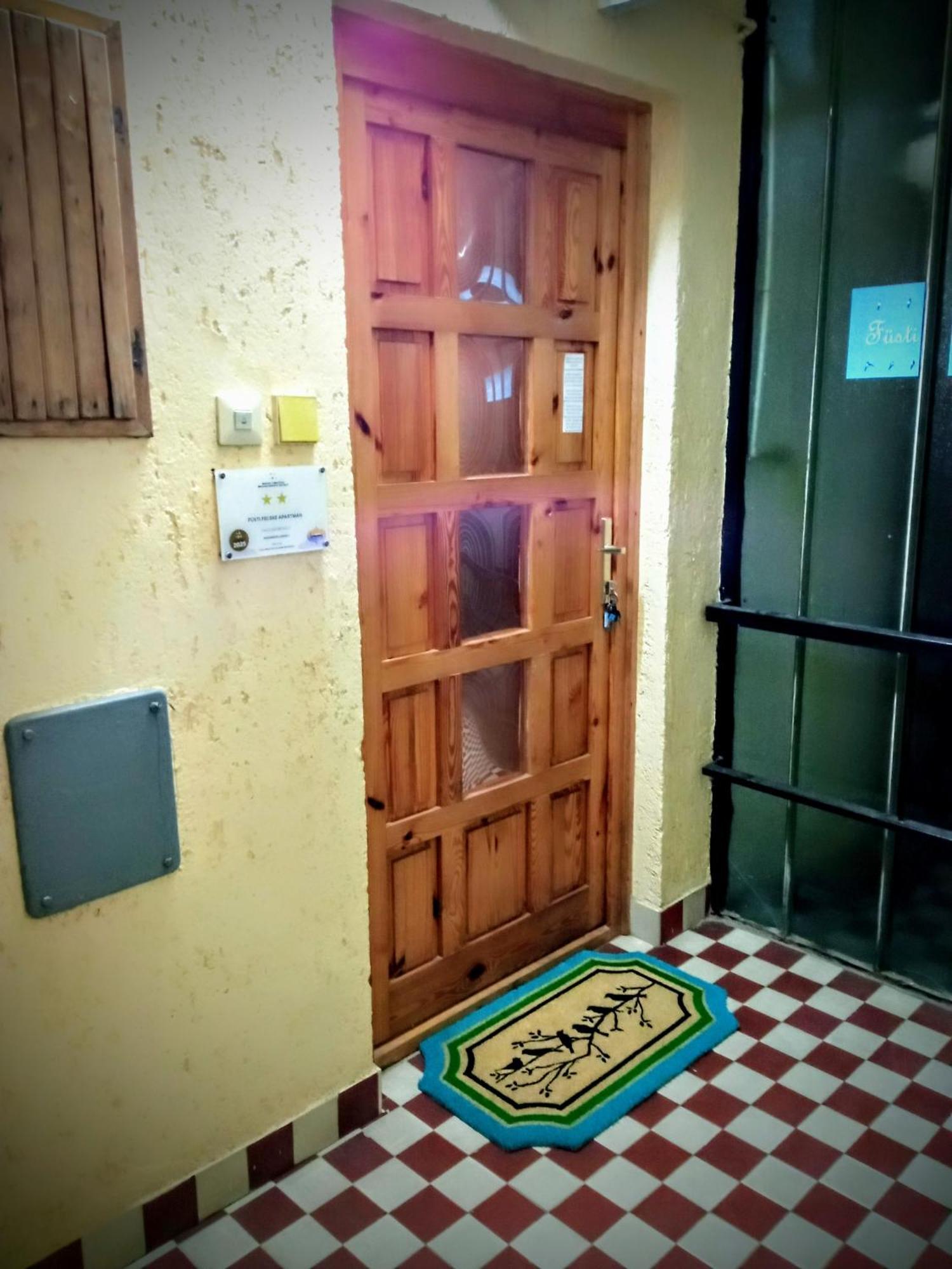 Fuesti Fecske Apartman Hajduszoboszlo Ngoại thất bức ảnh